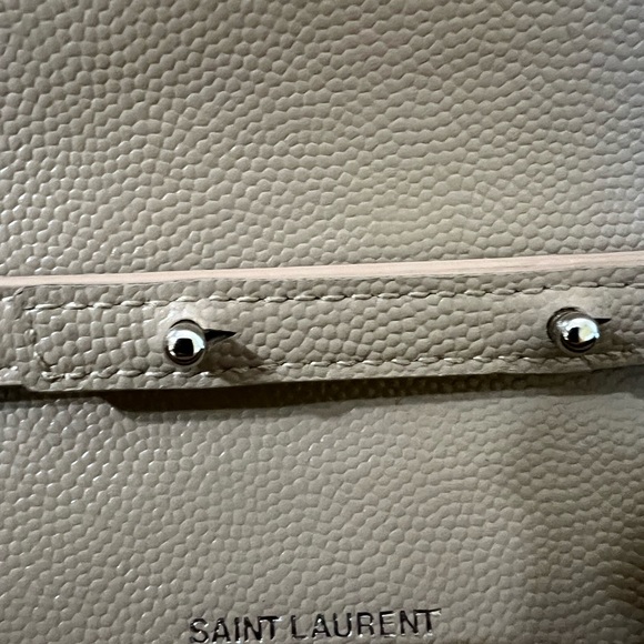 CLASSIC CASSANDRE CHAIN WALLET IN GRAIN DE POUDRE LEATHER DARK BEIGE - Picture 7 of 12